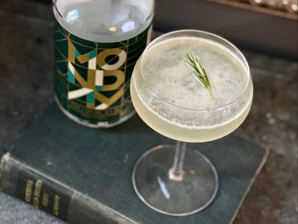 bees knees mocktail with non alcoholic gin